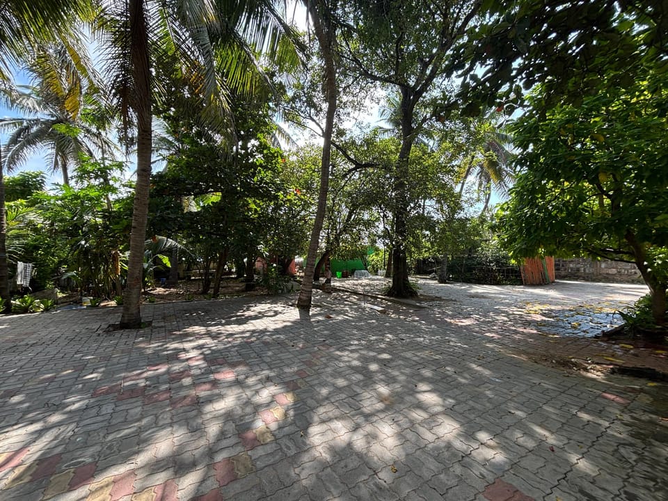 SEASHORE GARDEN RESORT Resort in Tamil Nadu
