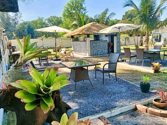 Leelavadee Villa Sea Views Hotel in Thailand
