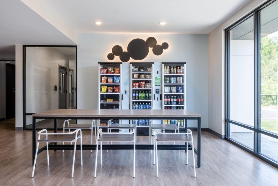ECHO Suites Extended Stay by Wyndham Springfield Airport PLZ Hotel in Springfield
