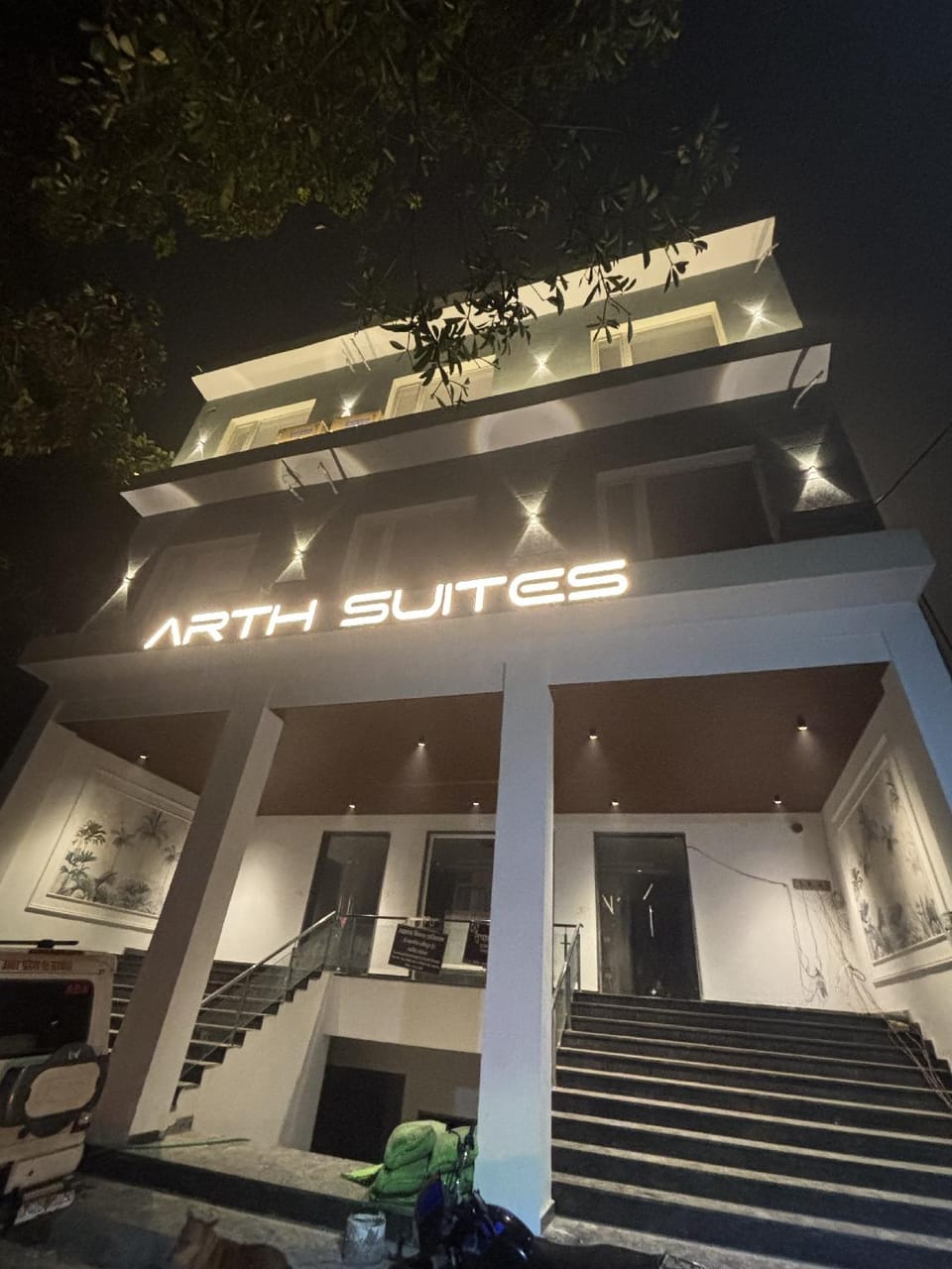 Arth Suites Lucknow Gomti Nagar Hotel in Lucknow
