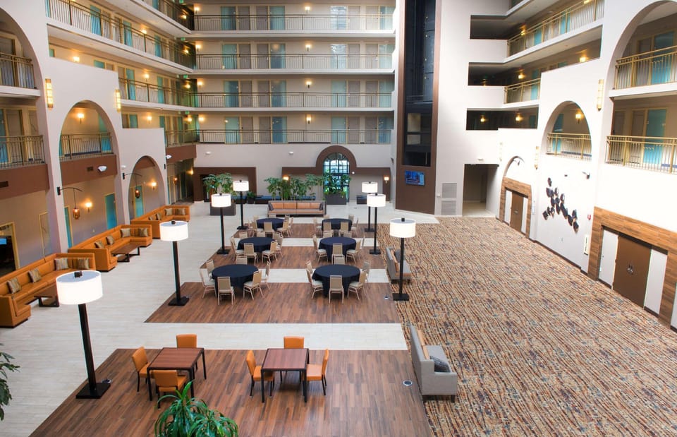 Embassy Suites by Hilton Seattle North Lynnwood Hotel in Lynnwood