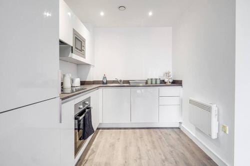 Charming Deritend Apartment with Full Access for Wheelchairs Hotel in Birmingham