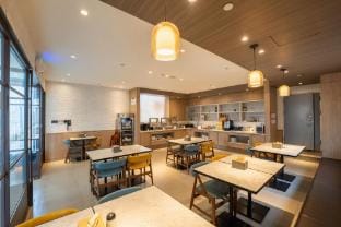 Qiman E-sports Hotel (Pukou Branch) Hotel in Nanjing