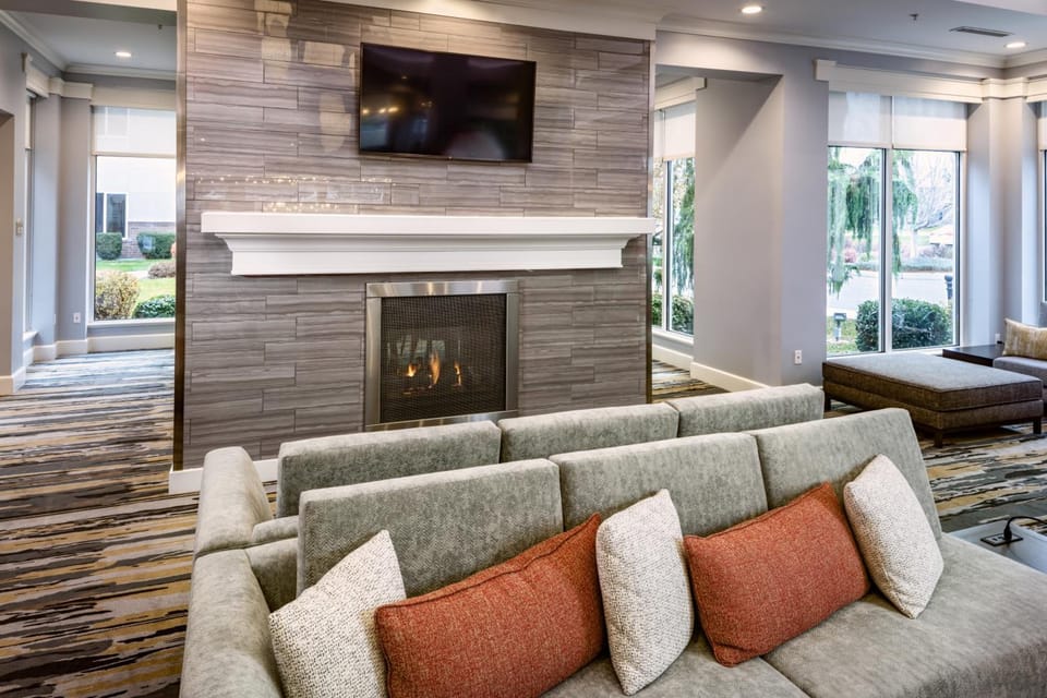 Shared lounge/TV area