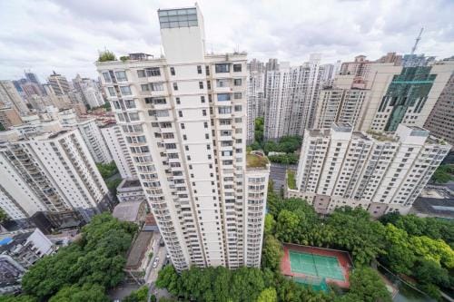 Tyms Spacious 3BR 2BA APT Hongqiao Laishi Di Hotel in Shanghai