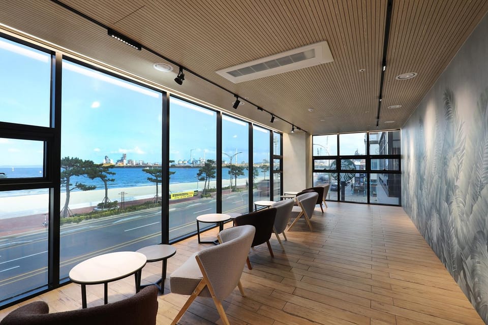 Hound Pohang Songdo Beach Branch Motel in South Korea