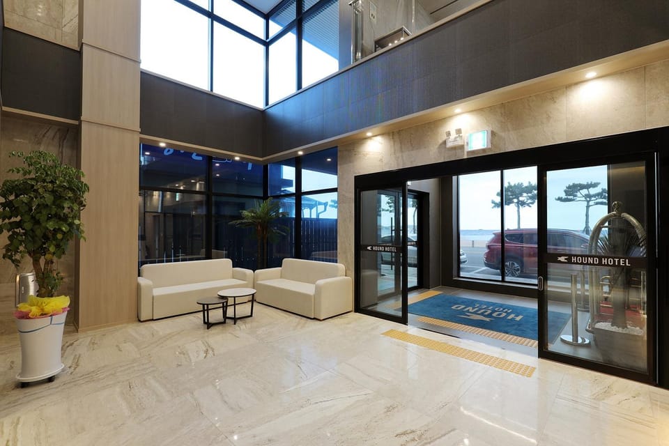Hound Pohang Songdo Beach Branch Motel in South Korea
