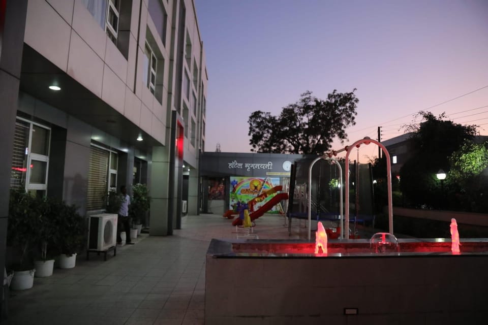 HOTEL MRIGNAYANI Hotel in Maharashtra