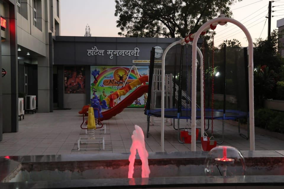 HOTEL MRIGNAYANI Hotel in Maharashtra