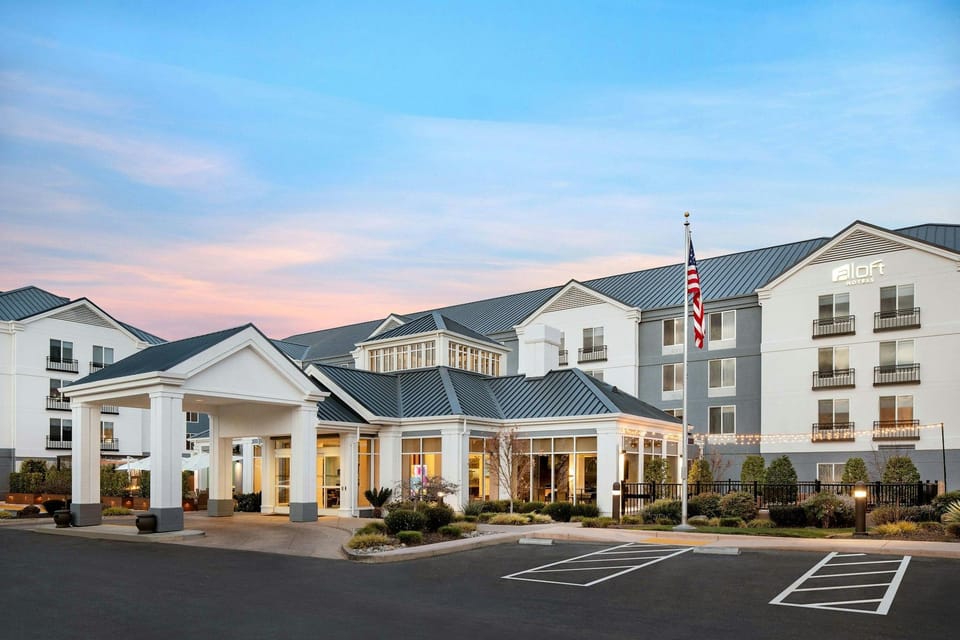 Aloft Mountain View Hotel in Mountain View