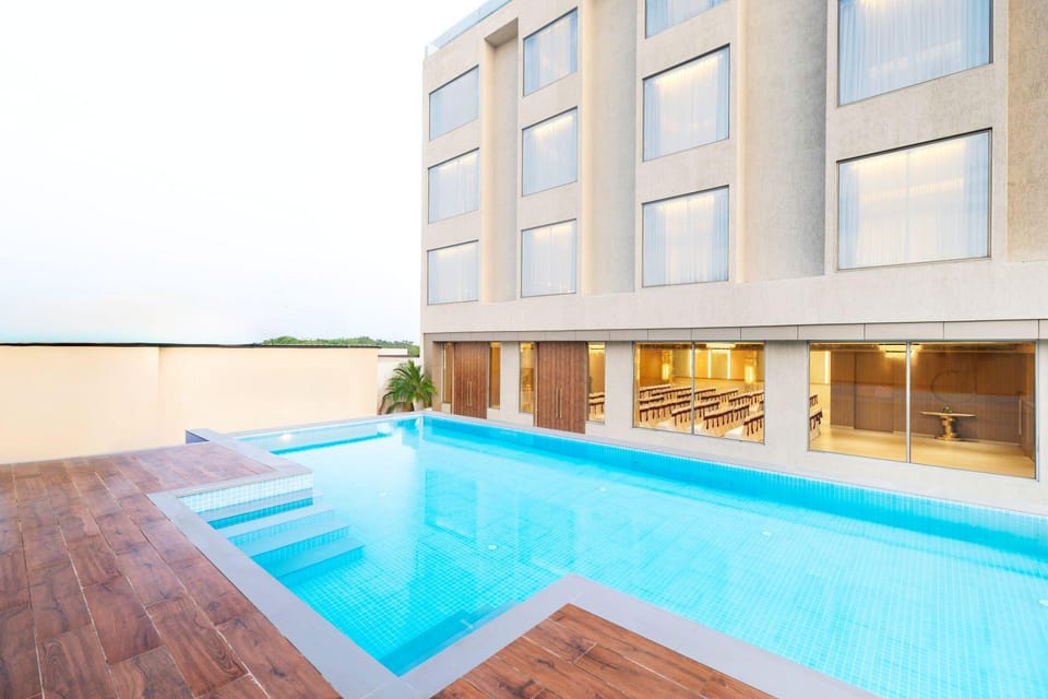 Regenta Hotel Science Center, Bhuj Hotel in Gujarat