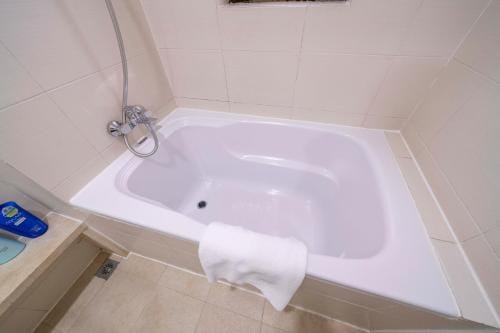 Tyms Modern 1BR APT Gubei International Garden Hotel in Shanghai