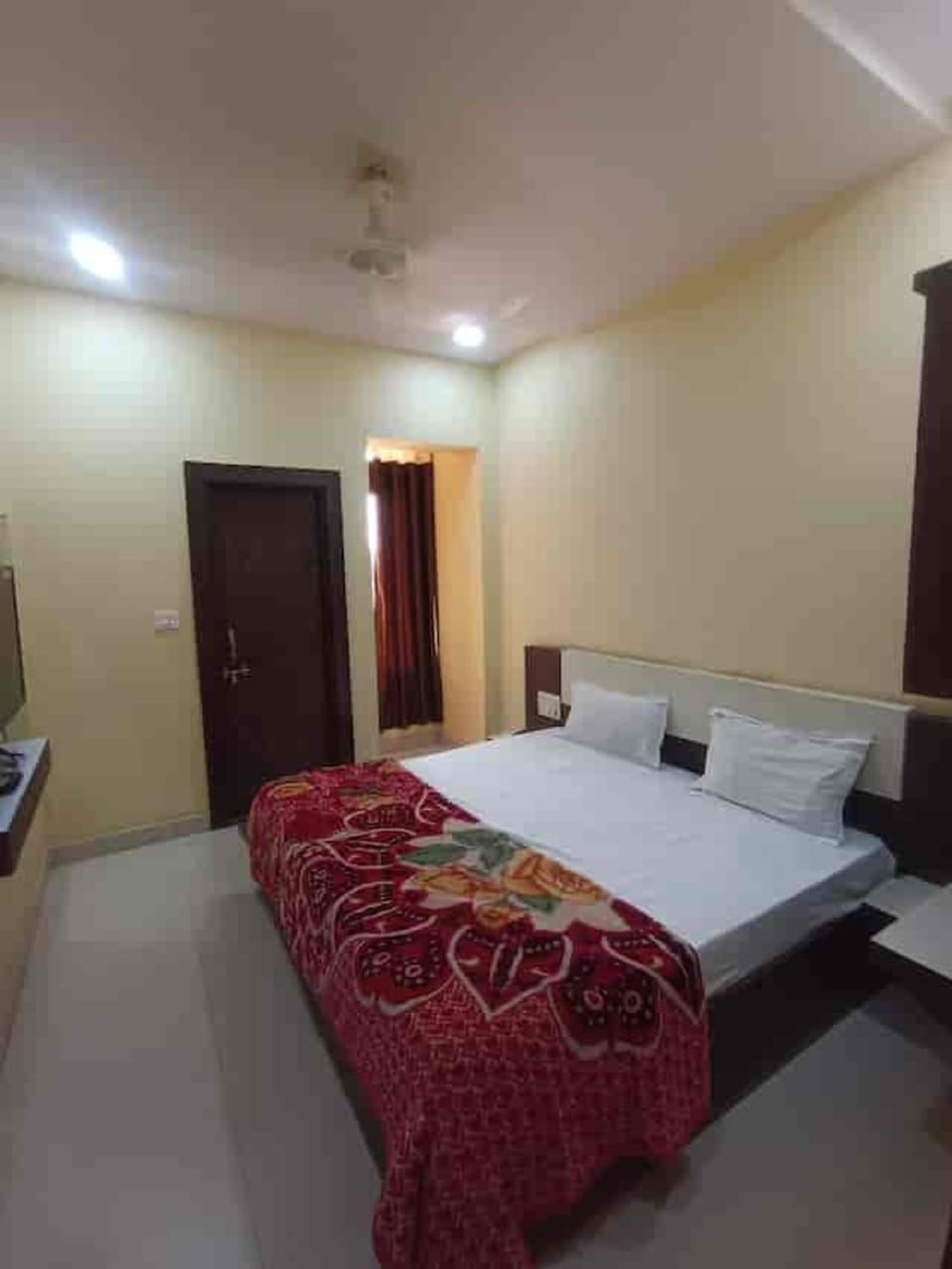HOTEL OBEROI & RESTAURANT Maihar Hotel in Uttar Pradesh
