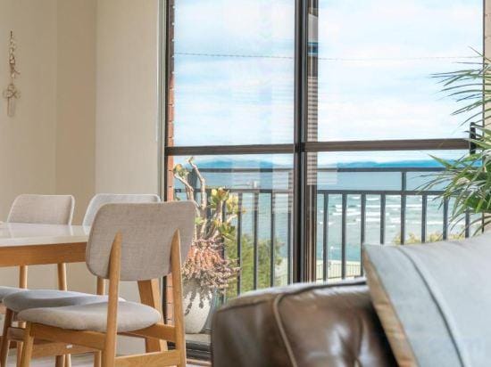 Granite Beach House Hotel in Tasmania