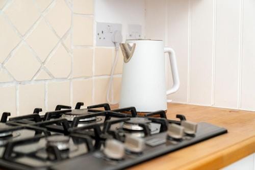 Relaxing 3-Bed Family Stay in Basingstoke Hotel in Basingstoke