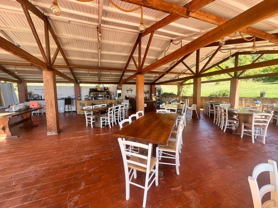 Agriturismo Santa Lorica - Sassetta Hotel in Tuscany