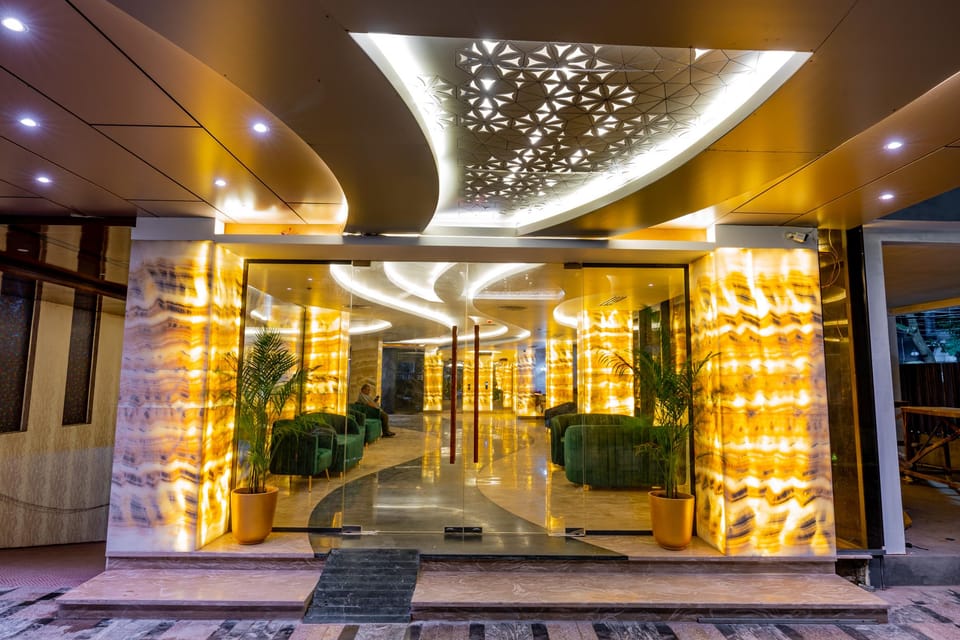 Monsoon Courtyard Luxury Hotel  Hotel in Dhaka
