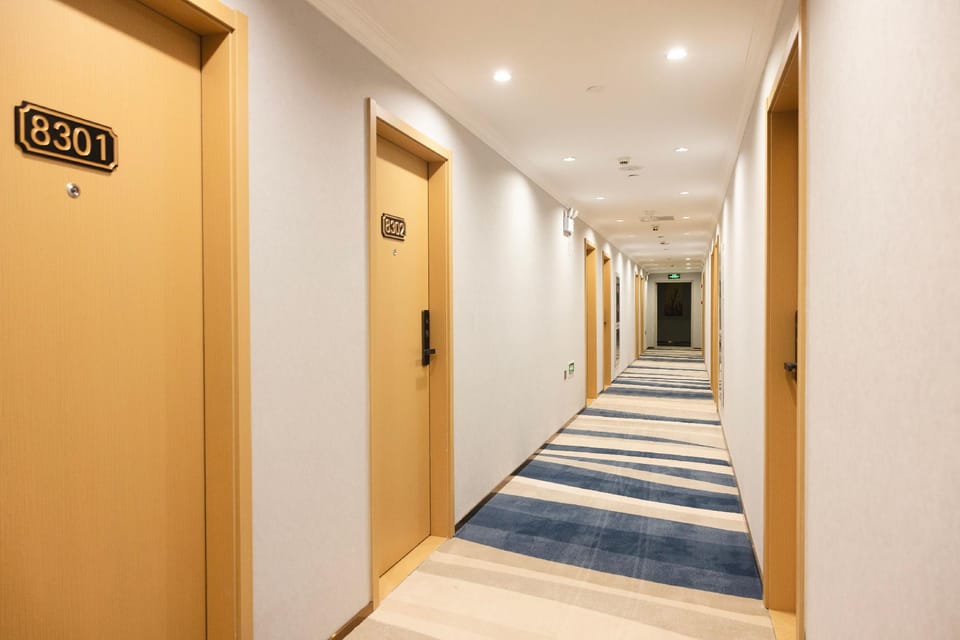 Ease Hotel - Nanjing Jiangning Dongshan Subway Station Tianyin Avenue Hotel in Nanjing