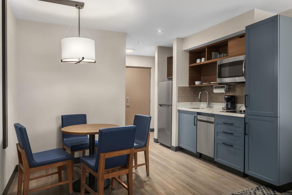 Candlewood Suites Chatham South By IHG Hotel in Chatham-Kent