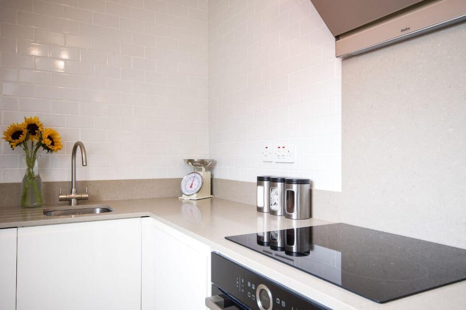 Luxurious & Modern Home Hotel in Oxford
