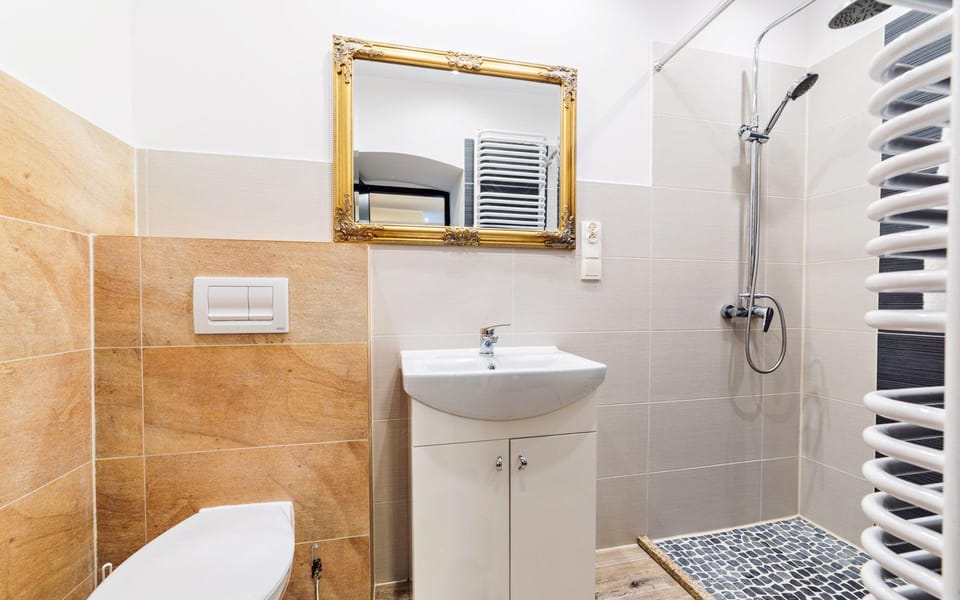 Apartamenty EverySky Luxor Karkonoska Hotel in Lower Silesian Voivodeship