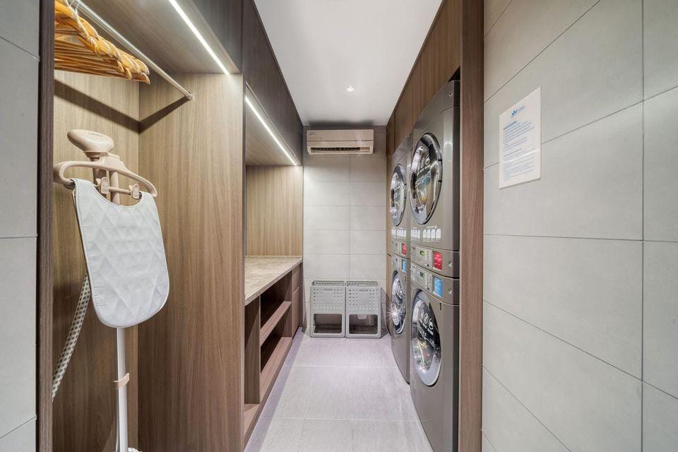 Home Inn - Hangzhou West Lake Wulin Plaza Wulinmen Subway Station Hotel in Hangzhou