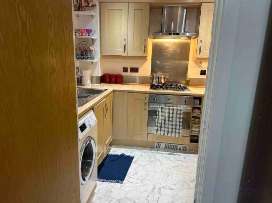 Entire flat by Principality Stadium (5 min walk) Hotel in Cardiff