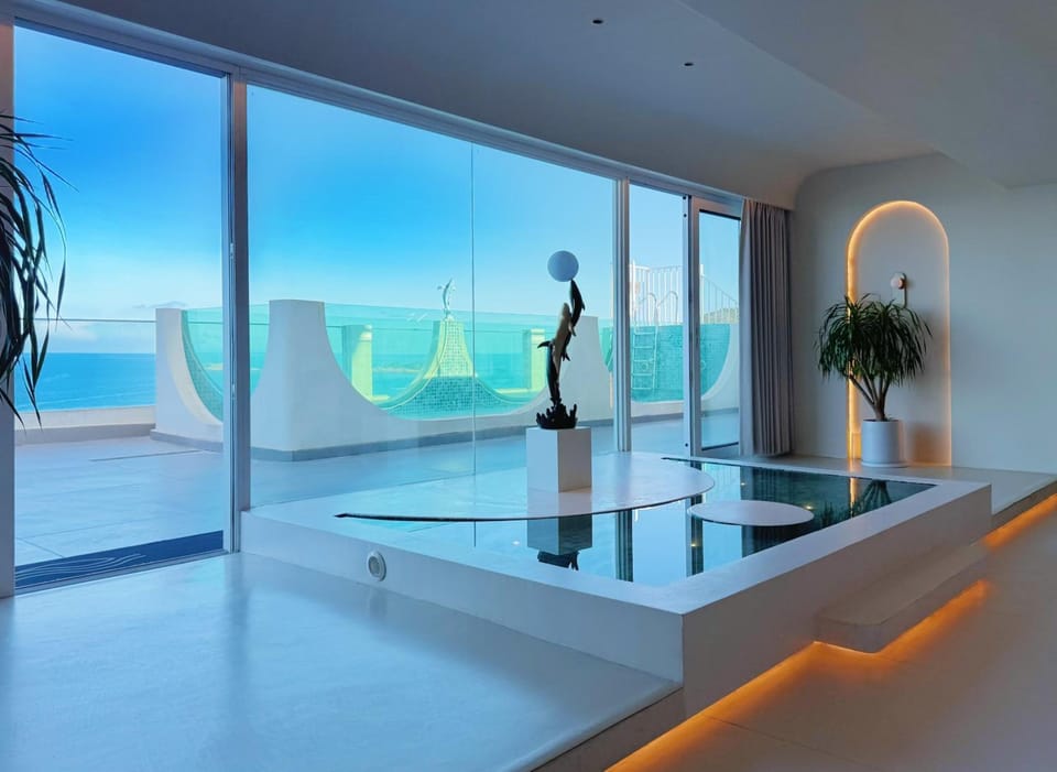 Cloud Coast Hotel (Huizhou Huidong Shuangyue Bay Branch) Hotel in Guangdong