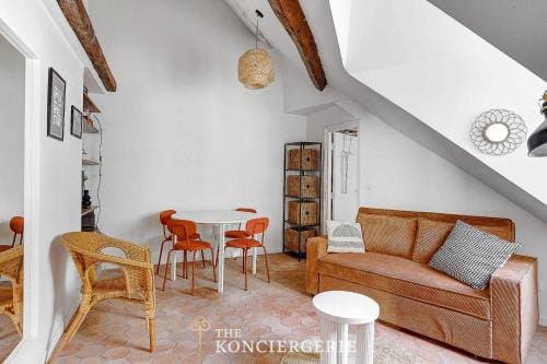 A Haven of Peace for 4 people in the Marais Hotel in Paris