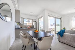 Two-Bedroom Apartment with Large Terrace Hotel in Germasogeia