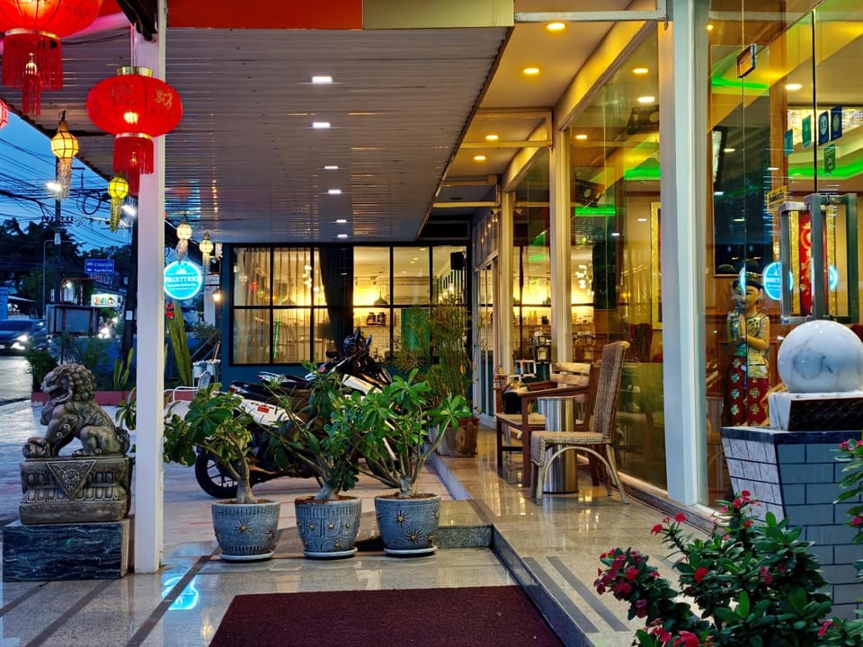Phaithong Sotel Resort Hotel in Chalong