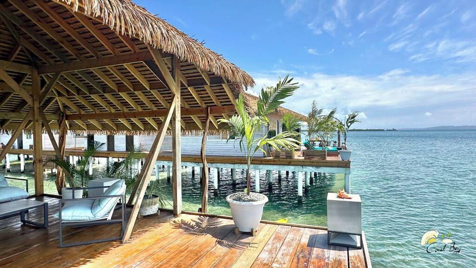 Coral Bay Bungalows Hotel in Bastimentos Island