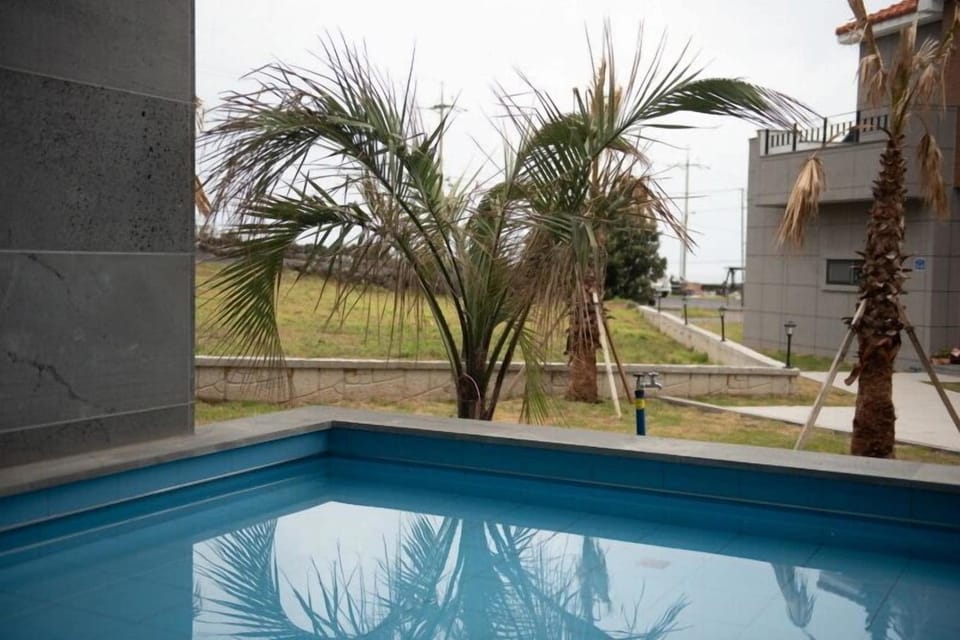 Poolstory 6 pool villa Hotel in South Korea