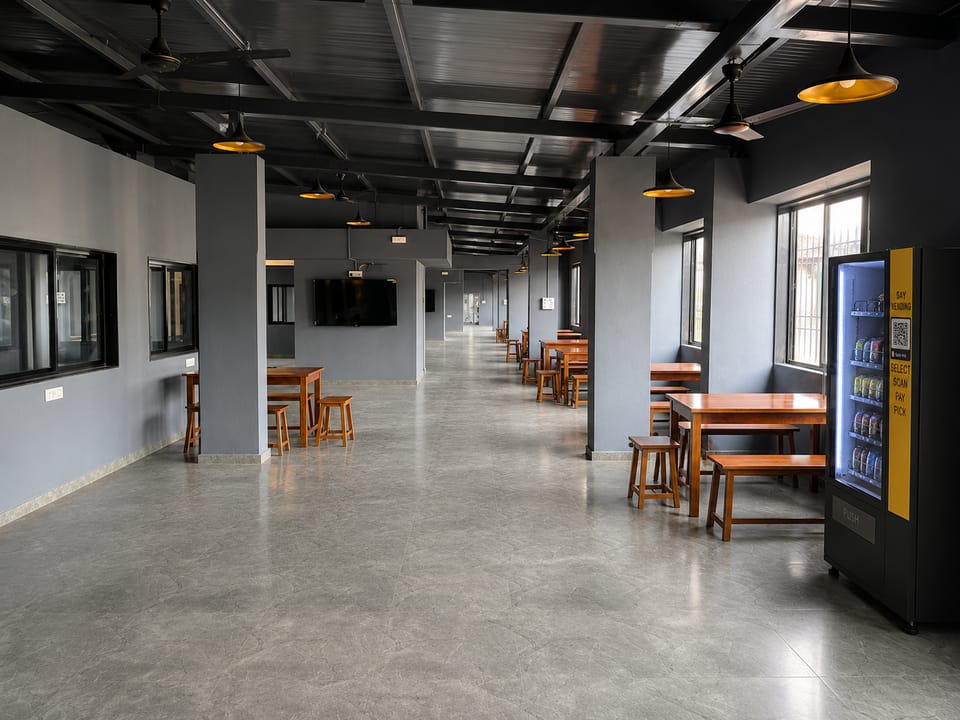 Z Express Grand Avenue Hotel in Maharashtra