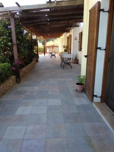 Vromolithos apartments Hotel in Decentralized Administration of the Aegean