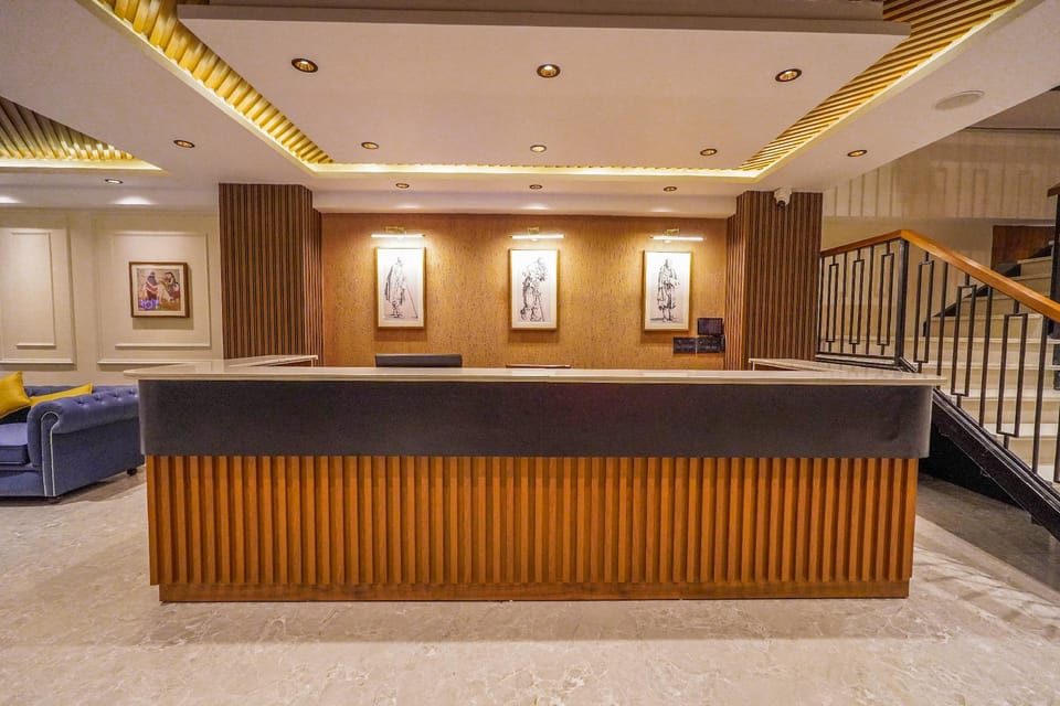 Carom Hotel Manali Hotel in Himachal Pradesh