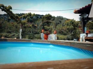 Rose Hedge Hotel in Crete