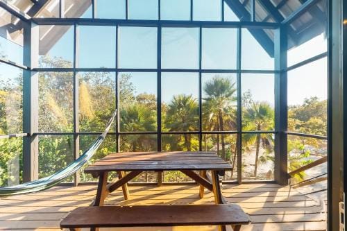 Black Orchid Cabana at Inn The Trees -Gold Standard Certified Hotel in Stann Creek District