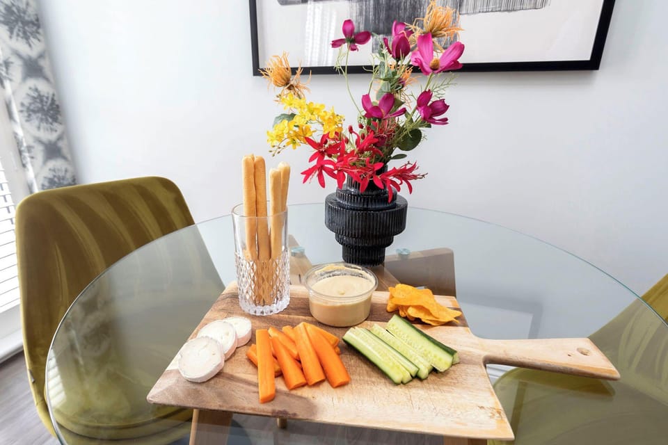 Elliot Oliver- Charming 1 Bed Apartment Hotel in Gloucester