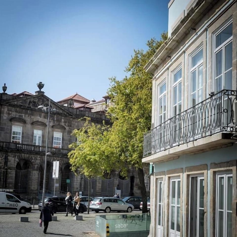 Cord04 · Blue House Apartment 4 Parking + Super Central Hotel in Porto