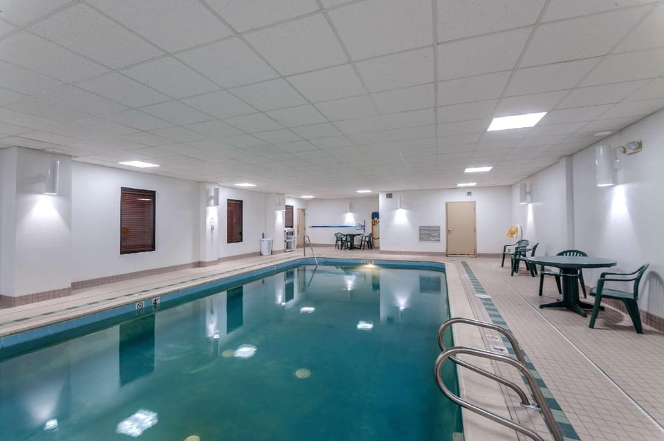 Quality Inn & Suites Bel Air I-95 Exit 77A Hotel in Edgewood