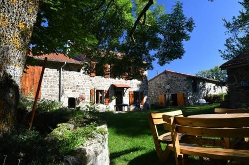 Maison d'hote - Les Fayards Hotel in Auvergne-Rhône-Alpes