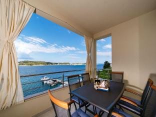 Apartment in Supetarska Draga by the Beach Hotel in Supetarska Draga