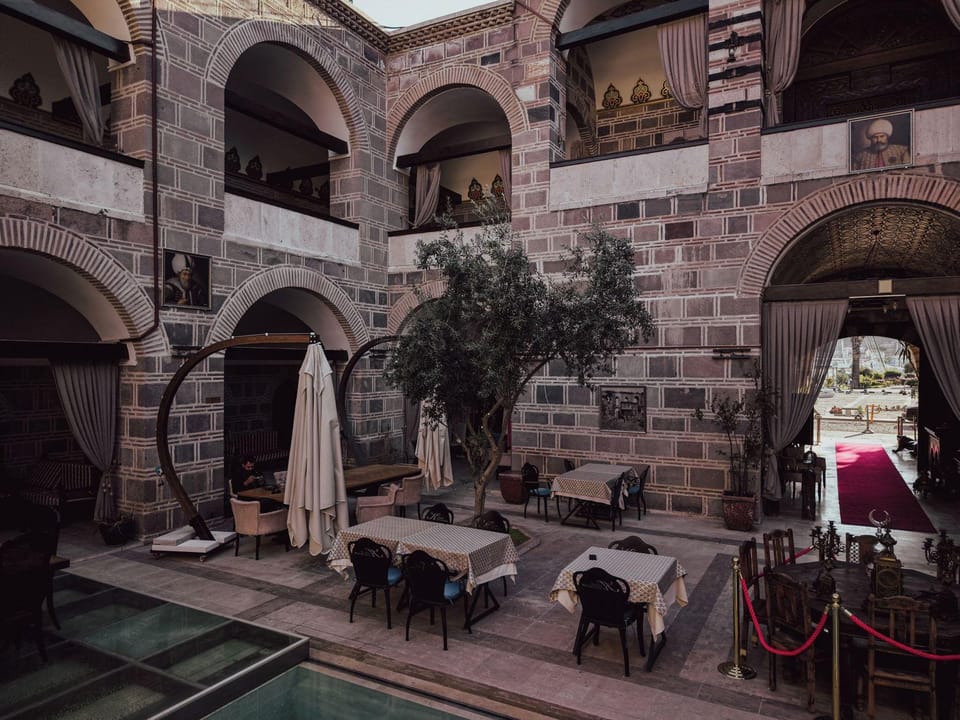 Kervansaray Antique Hotel Bed and Breakfast in Cesme