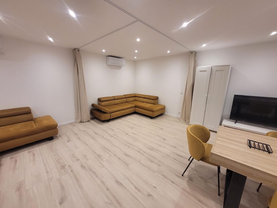 Contemporary Rooms in Annecy Hotel in Annecy