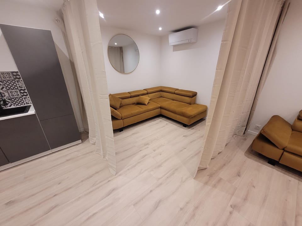 Contemporary Rooms in Annecy Hotel in Annecy