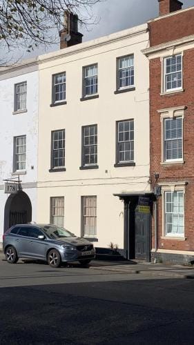 Burton Down Town Apartment Hotel in Burton upon Trent