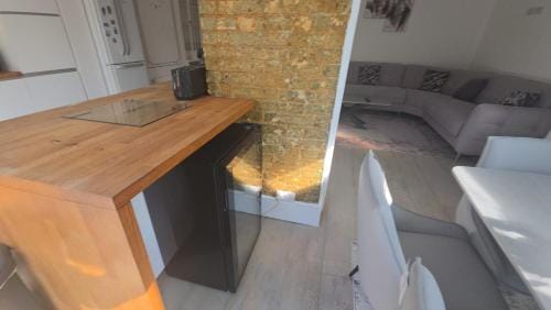 Superb luxury stay Croydon London Hotel in Croydon