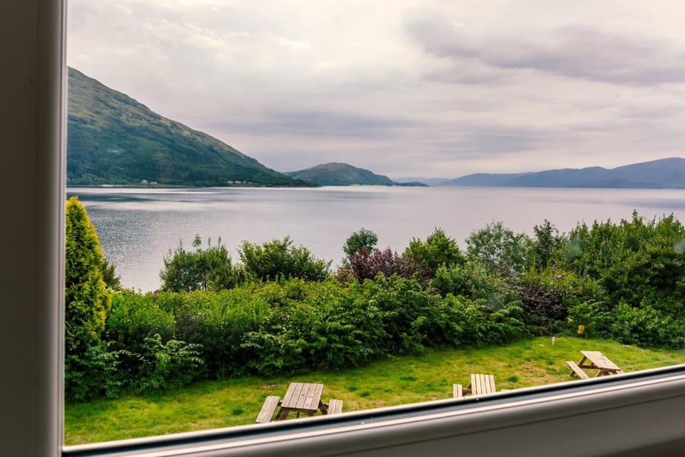 The Lodge on the Loch by OYO Hotel in Scotland
