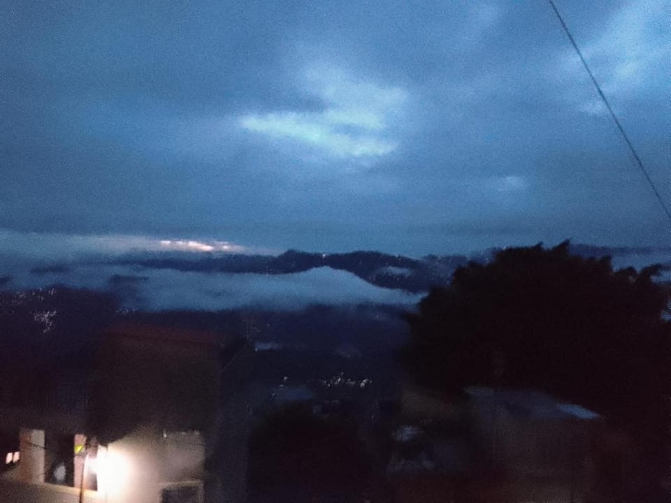Mist n mountain Bed and Breakfast in West Bengal